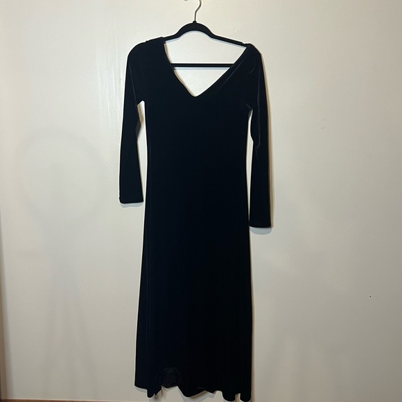 Moda International Black Velvet Maxi Dress - Picture 3 of 5